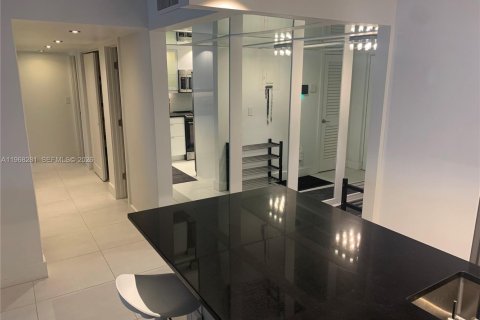 Condominio en venta en Pompano Beach, Florida, 3 dormitorios, 134.71 m2 № 2030129 - foto 3