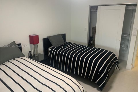 Condominio en venta en Pompano Beach, Florida, 3 dormitorios, 134.71 m2 № 2030129 - foto 18