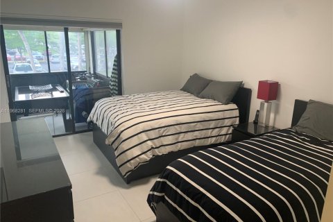 Condominio en venta en Pompano Beach, Florida, 3 dormitorios, 134.71 m2 № 2030129 - foto 17