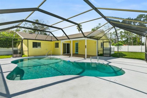 Casa en venta en Palm Coast, Florida, 3 dormitorios, 133.13 m2 № 2384484 - foto 2