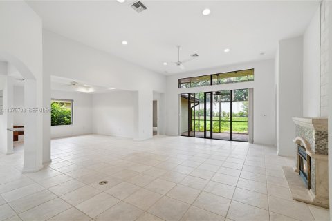 Villa ou maison à vendre à Boynton Beach, Floride: 3 chambres, 217.48 m2 № 2328717 - photo 6