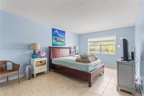 Condo in Lauderhill, Florida, 1 bedroom  № 1863599 - photo 8