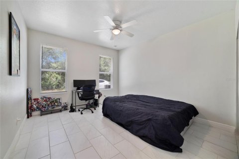 House in Orlando, Florida 5 bedrooms, 278.71 sq.m. № 1919105 - photo 19
