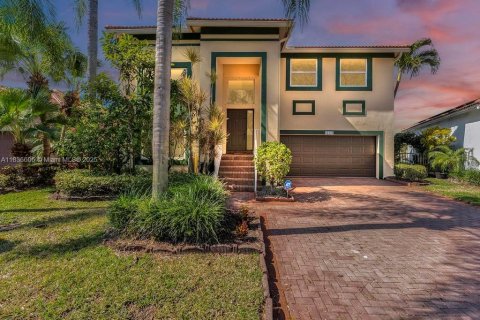 House in Weston, Florida 4 bedrooms, 194.26 sq.m. № 1820054 - photo 3