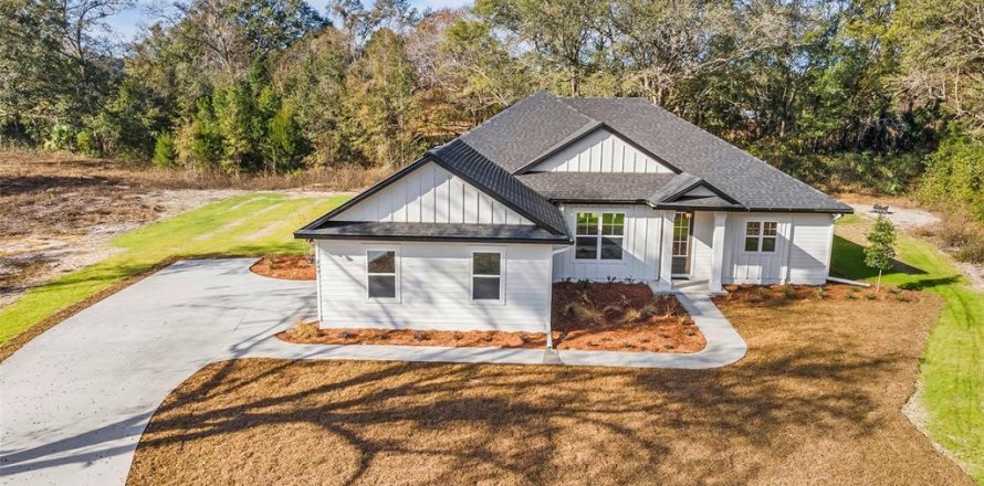 House in Live Oak, Florida 4 bedrooms, 195.56 sq.m. № 1678236