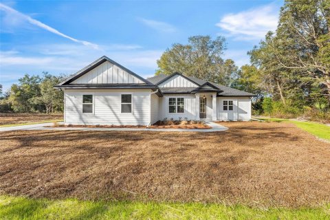 House in Live Oak, Florida 4 bedrooms, 195.56 sq.m. № 1678236 - photo 5