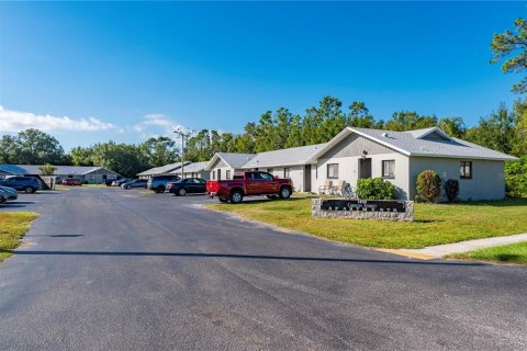 Commercial property in Arcadia, Florida 56 bedrooms, 2321.35 sq.m. № 2101593 - photo 2
