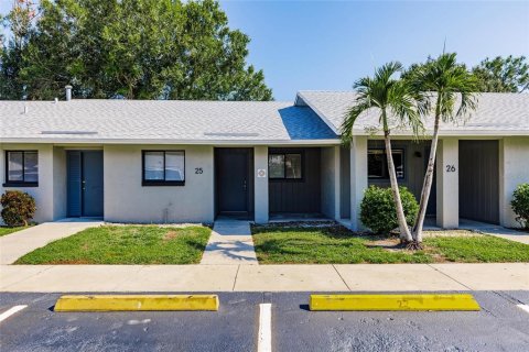 Commercial property in Arcadia, Florida 56 bedrooms, 2321.35 sq.m. № 2101593 - photo 3
