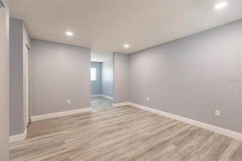 Commercial property in Arcadia, Florida 56 bedrooms, 2321.35 sq.m. № 2101593 - photo 13