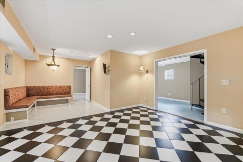 Casa en venta en Tampa, Florida, 4 dormitorios, 431.35 m2 № 2128040 - foto 11