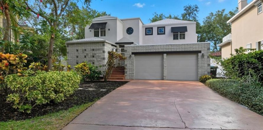 Casa en Tampa, Florida 4 dormitorios, 431.35 m2 № 2128040