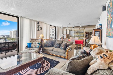 Купить кондоминиум в Санни-Айлс-Бич, Флорида 3 спальни, 164.9м2, № 1957794 - фото 5