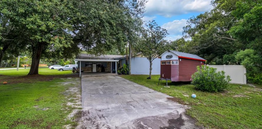 House in Orlando, Florida 3 bedrooms, 109.25 sq.m. № 1904351