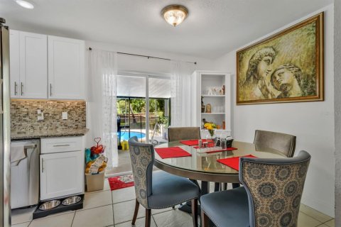 House in Orlando, Florida 3 bedrooms, 109.25 sq.m. № 1904351 - photo 9