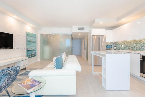 Copropriété à louer à Miami Beach, Floride: 55.74 m2 № 2177988 - photo 19