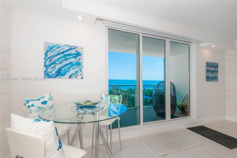 Copropriété à louer à Miami Beach, Floride: 55.74 m2 № 2177988 - photo 7
