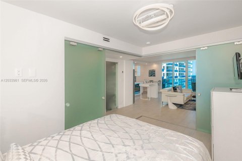 Copropriété à louer à Miami Beach, Floride: 55.74 m2 № 2177988 - photo 15