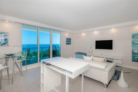 Copropriété à louer à Miami Beach, Floride: 55.74 m2 № 2177988 - photo 6