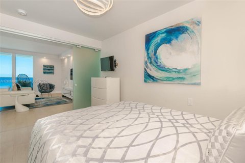 Copropriété à louer à Miami Beach, Floride: 55.74 m2 № 2177988 - photo 16