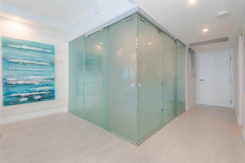 Copropriété à louer à Miami Beach, Floride: 55.74 m2 № 2177988 - photo 18