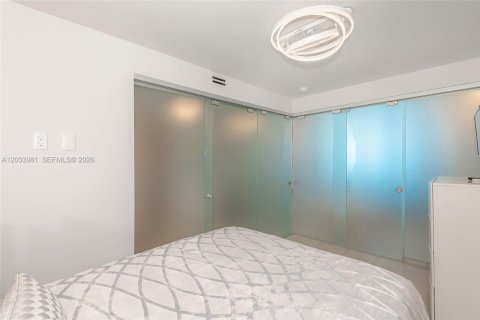 Copropriété à louer à Miami Beach, Floride: 55.74 m2 № 2177988 - photo 17