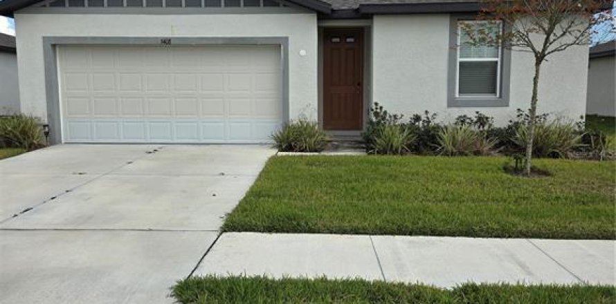 House in Plant City, Florida 3 bedrooms, 137.96 sq.m. № 2222600