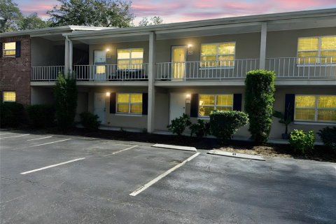 Condo in Winter Park, Florida, 1 bedroom  № 2100351