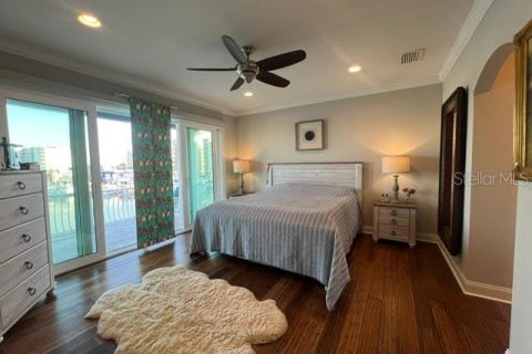 Villa ou maison à vendre à Madeira Beach, Floride: 4 chambres, 260.5 m2 № 1911464 - photo 20
