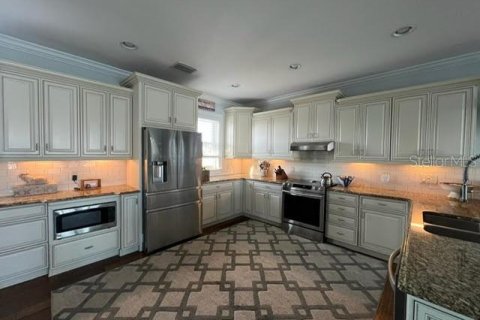 Villa ou maison à vendre à Madeira Beach, Floride: 4 chambres, 260.5 m2 № 1911464 - photo 6