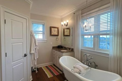 Villa ou maison à vendre à Madeira Beach, Floride: 4 chambres, 260.5 m2 № 1911464 - photo 24