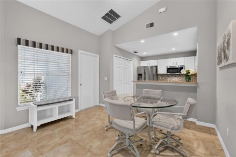 Villa ou maison à vendre à Mount Dora, Floride: 3 chambres, 116.31 m2 № 2437397 - photo 15