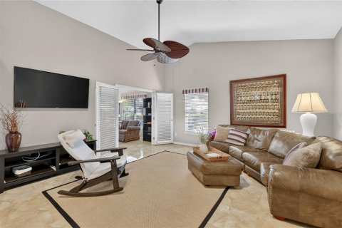 Villa ou maison à vendre à Mount Dora, Floride: 3 chambres, 116.31 m2 № 2437397 - photo 11