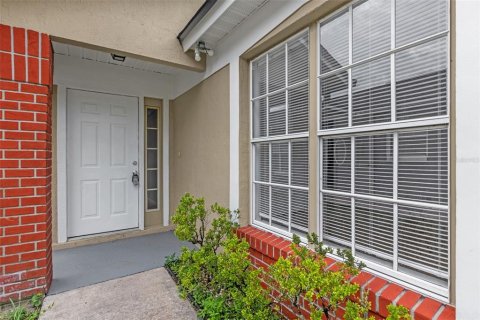 Villa ou maison à louer à Orlando, Floride: 2 chambres, 128.21 m2 № 2415059 - photo 2