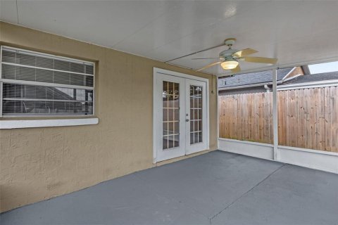 Villa ou maison à louer à Orlando, Floride: 2 chambres, 128.21 m2 № 2415059 - photo 29