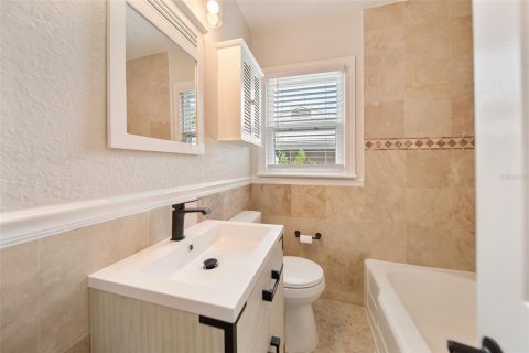 Casa en venta en Orlando, Florida, 3 dormitorios, 151.52 m2 № 1900079 - foto 21