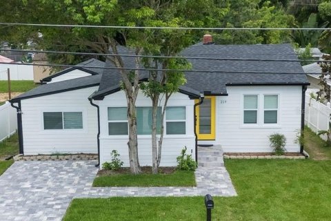Casa en venta en Orlando, Florida, 3 dormitorios, 151.52 m2 № 1900079 - foto 1