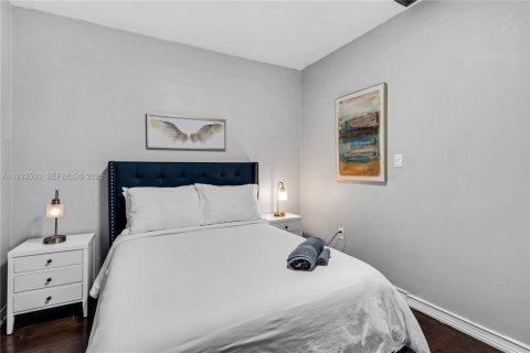 Снять в аренду виллу или дом в Майами, Флорида 5 спален, 263.01м2, № 1991305 - фото 24