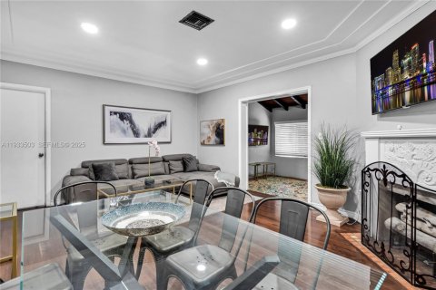 Снять в аренду виллу или дом в Майами, Флорида 5 спален, 263.01м2, № 1991305 - фото 13