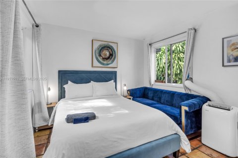 Снять в аренду виллу или дом в Майами, Флорида 5 спален, 263.01м2, № 1991305 - фото 26