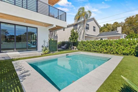 House in Fort Lauderdale, Florida 3 bedrooms, 228.35 sq.m. № 2083636 - photo 8