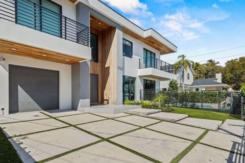 House in Fort Lauderdale, Florida 3 bedrooms, 228.35 sq.m. № 2083636 - photo 5