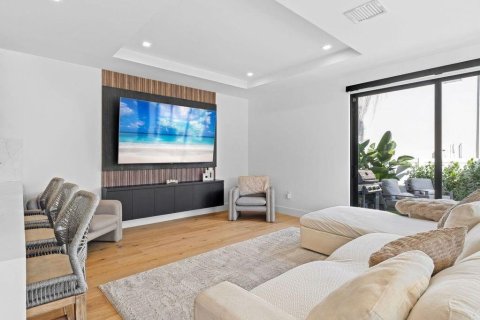 House in Fort Lauderdale, Florida 3 bedrooms, 228.35 sq.m. № 2083636 - photo 26