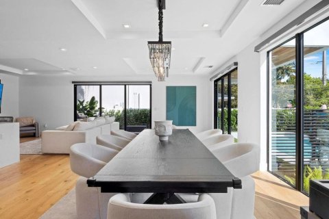 House in Fort Lauderdale, Florida 3 bedrooms, 228.35 sq.m. № 2083636 - photo 18