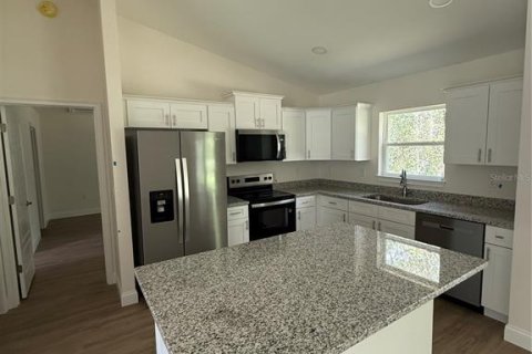 Casa en venta en Citrus Springs, Florida, 3 dormitorios, 136.75 m2 № 1827031 - foto 2