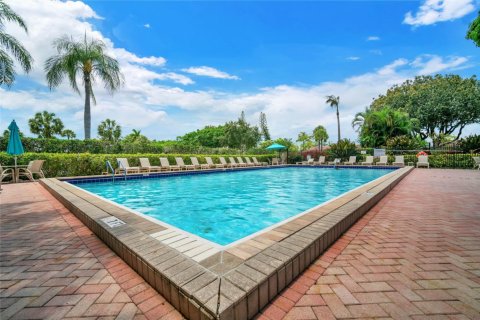 Condominio en alquiler en Pompano Beach, Florida, 3 dormitorios, 139.35 m2 № 1221625 - foto 1