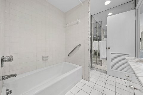 Condominio en venta en Palm Beach, Florida, 2 dormitorios, 144.18 m2 № 2189310 - foto 26
