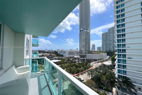 Condo in Miami Beach, Florida, 2 bedrooms  № 2076768 - photo 17