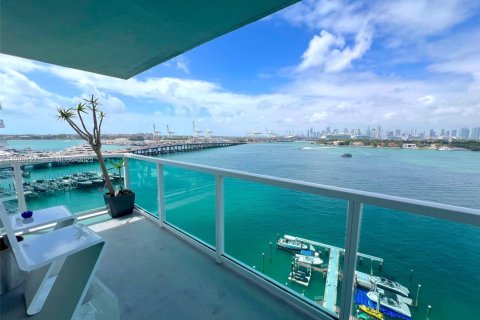 Condo in Miami Beach, Florida, 2 bedrooms  № 2076768 - photo 14