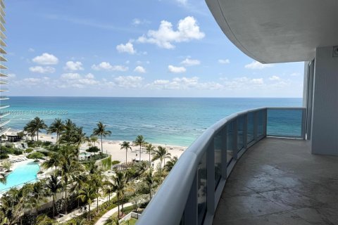 Condominio en venta en Sunny Isles Beach, Florida, 2 dormitorios, 147.81 m2 № 1684093 - foto 30