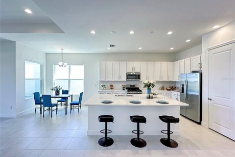 House in Wesley Chapel, Florida 4 bedrooms, 231.51 sq.m. № 1573609 - photo 14
